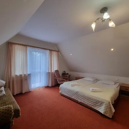 Paradiso Park 3*