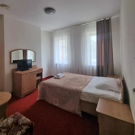 Paradiso Park 3*