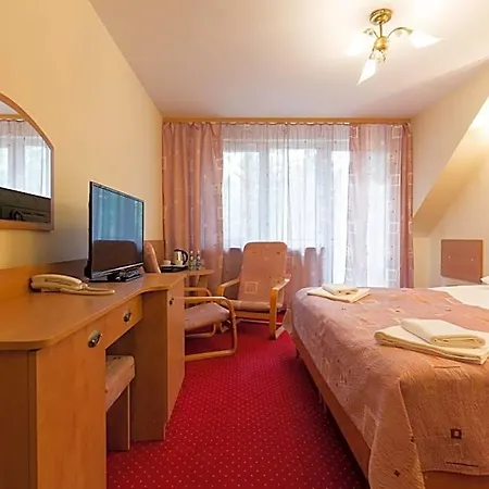 Paradiso Park 3*